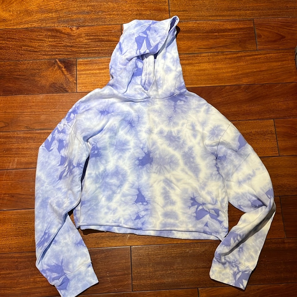 Medium Crop Tye Dye Sweater NWOT